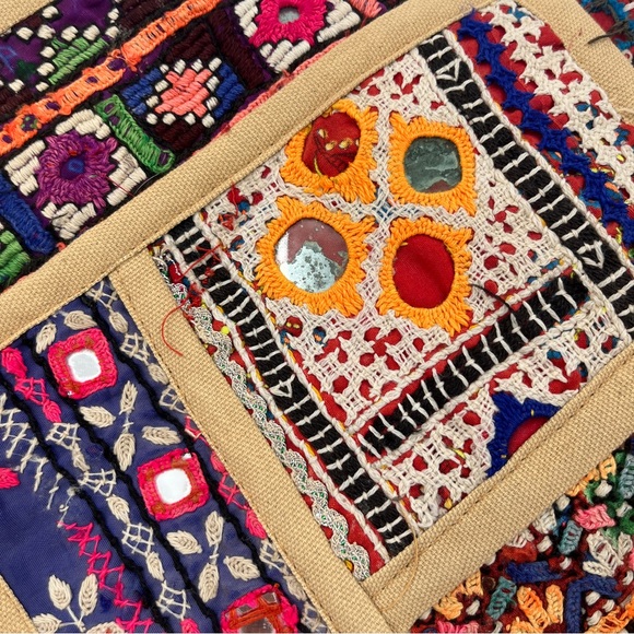 Boho Embroidered crossbody envelope purse - Picture 13 of 13